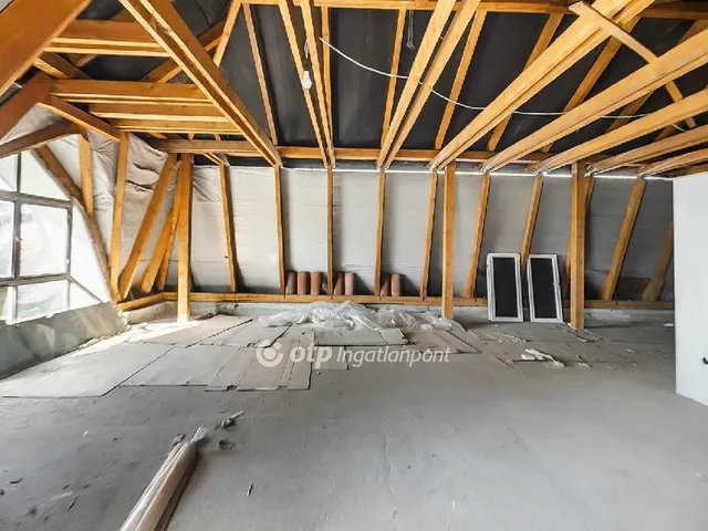 Eladó ház Budapest XVIII. kerület 200 nm