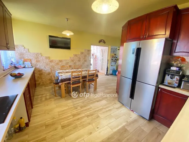 Eladó ház Budapest XXI. kerület 292 nm