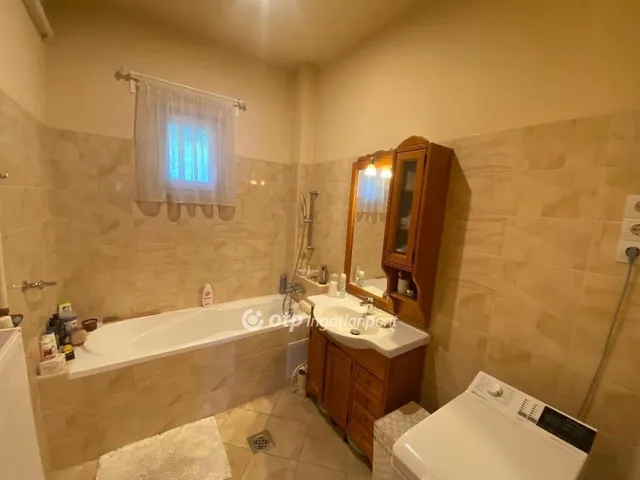 Eladó ház Budapest XXI. kerület 292 nm