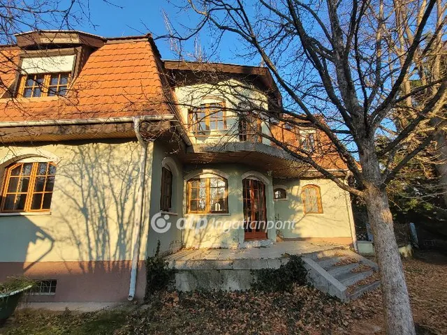 Eladó ház Szentendre 267 nm