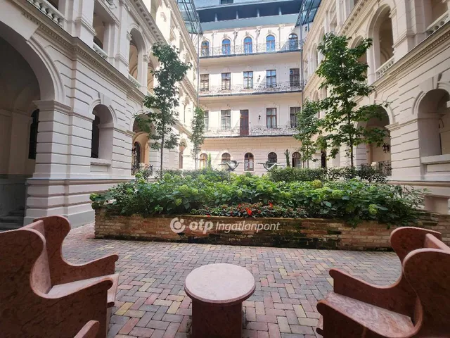 Eladó lakás Budapest VI. kerület 114 nm