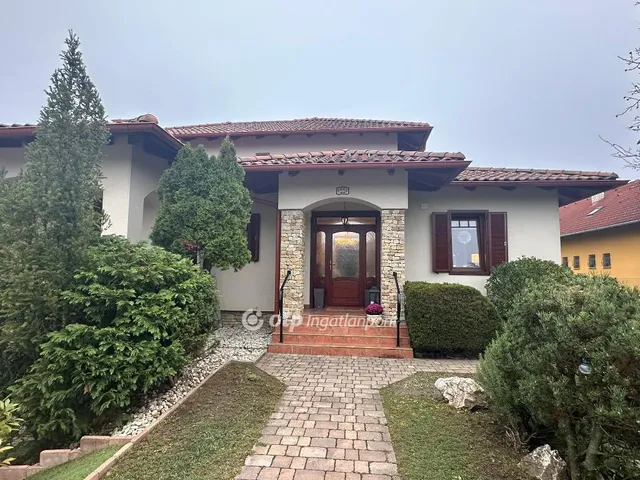 Eladó ház Siófok 361 nm