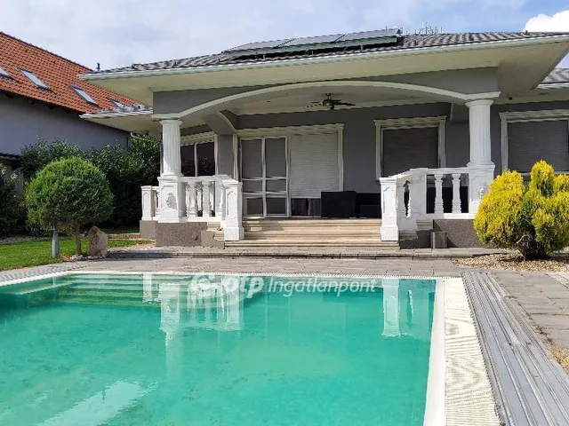 Eladó ház Gyál 195 nm