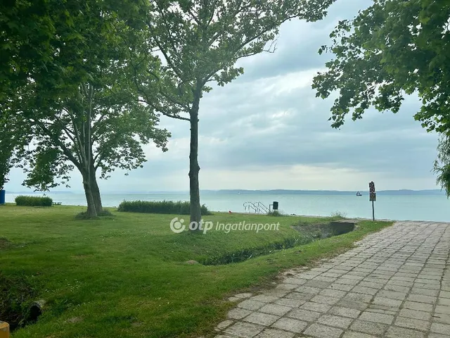 Eladó ház Siófok, Aranypart 195 nm