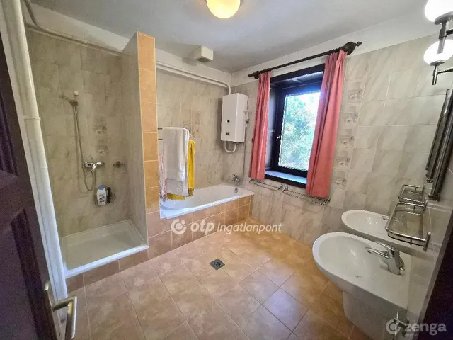 Eladó ház Alsónémedi 195 nm