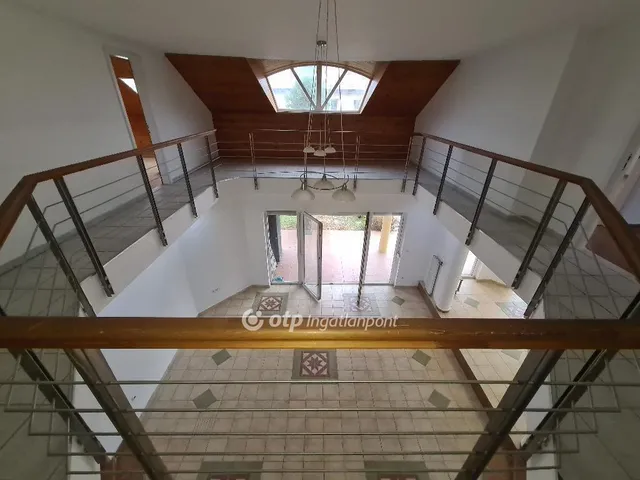 Eladó ház Budapest XVIII. kerület 448 nm