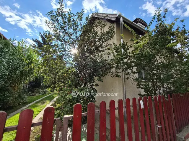 Eladó ház Ráckeresztúr 220 nm