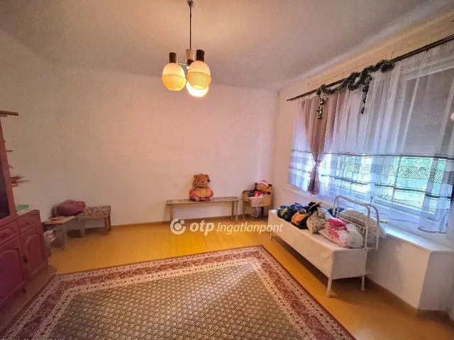 Eladó ház Ráckeresztúr 220 nm