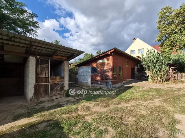 Eladó ház Ráckeresztúr 220 nm