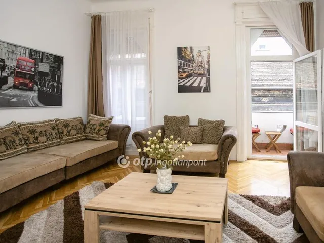 Eladó lakás Budapest VIII. kerület, Corvin negyed 100 nm