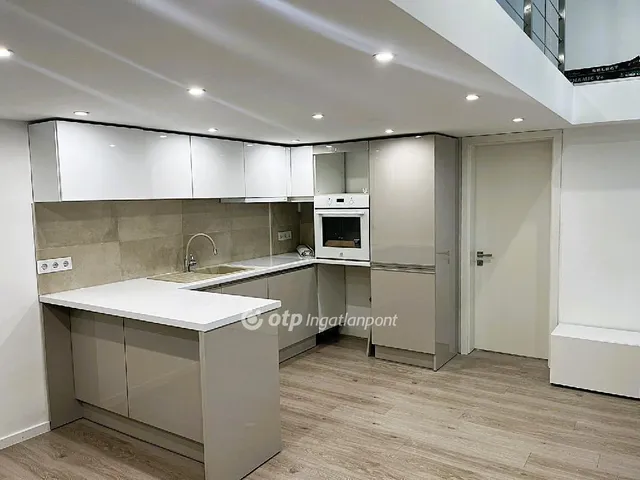 Eladó lakás Budapest VI. kerület, Diplomatanegyed 39 nm