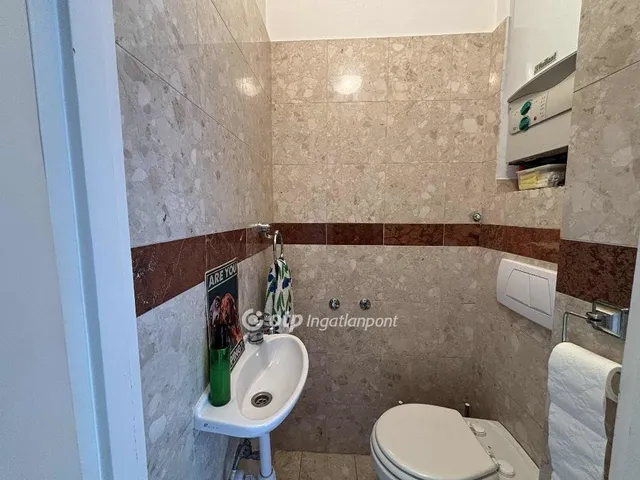 Eladó lakás Budapest I. kerület 72 nm