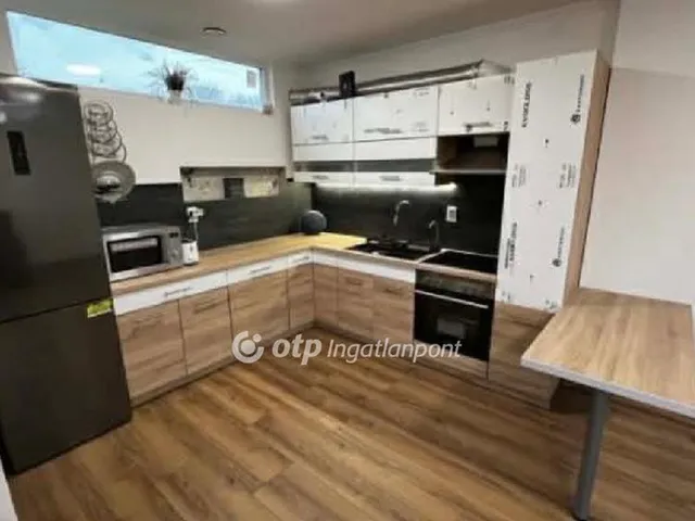 Eladó ház Taksony 94 nm