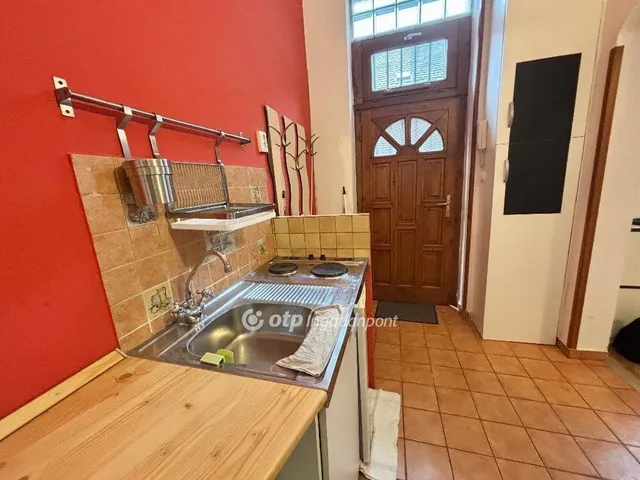 Eladó lakás Budapest VII. kerület, Ligetváros 27 nm