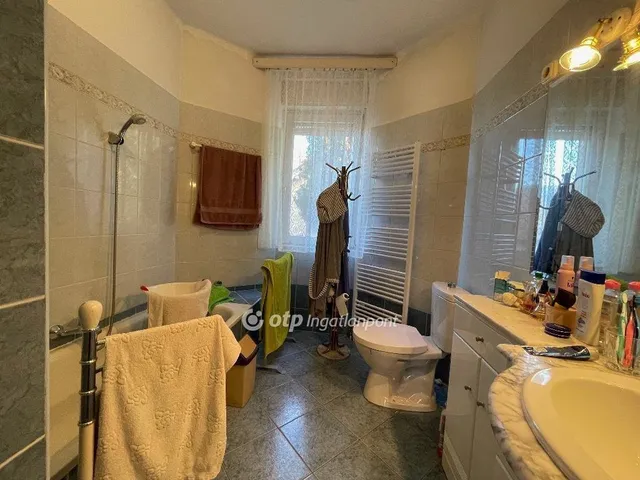 Eladó ház Budapest XVIII. kerület, Miklóstelep 187 nm