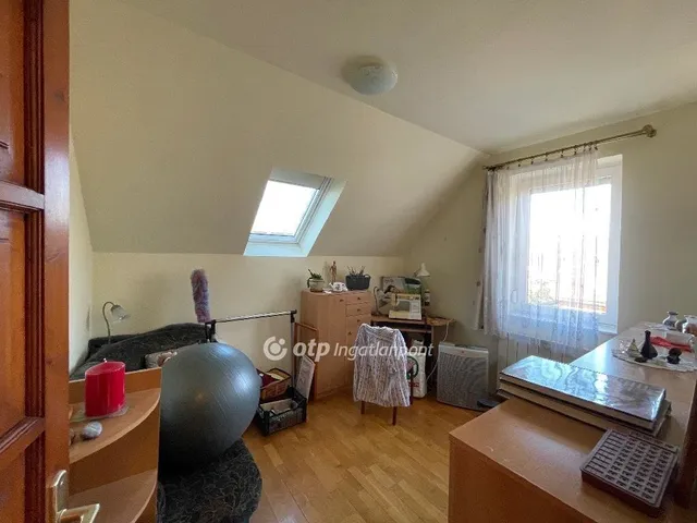 Eladó ház Budapest XVIII. kerület, Miklóstelep 187 nm