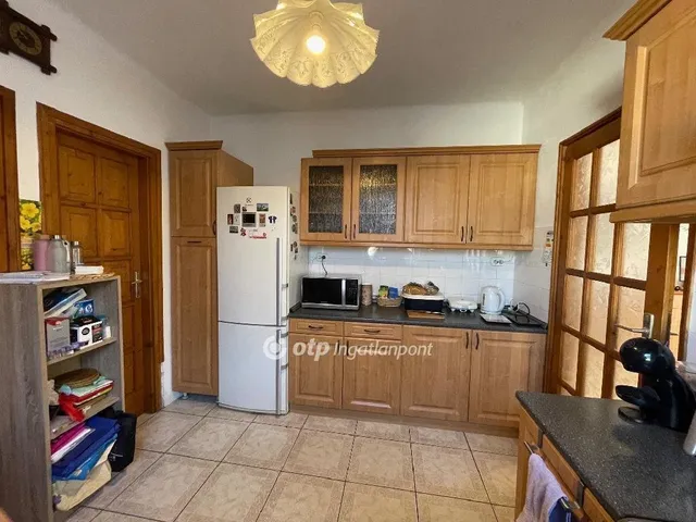 Eladó ház Budapest XVIII. kerület, Miklóstelep 187 nm