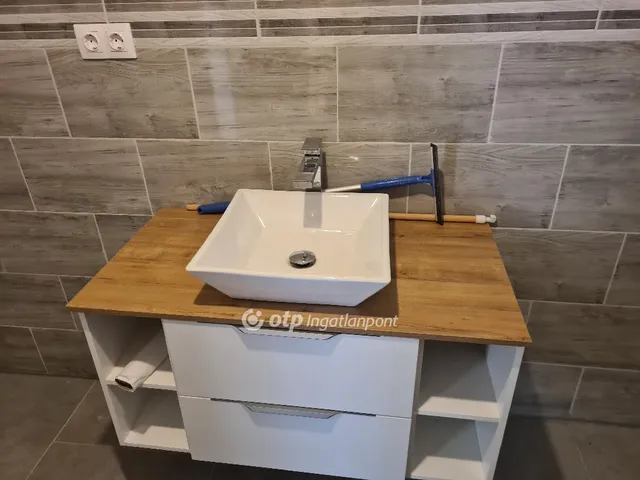 Eladó ház Érd, Fenyves-Parkváros 130 nm