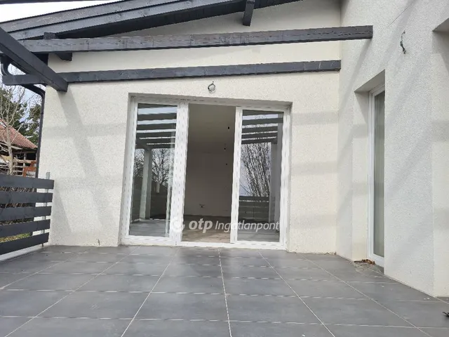 Eladó ház Érd, Fenyves-Parkváros 130 nm