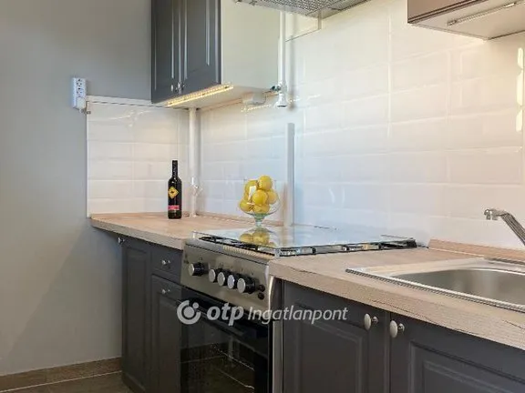 Eladó lakás Budapest X. kerület, Újhegy 49 nm