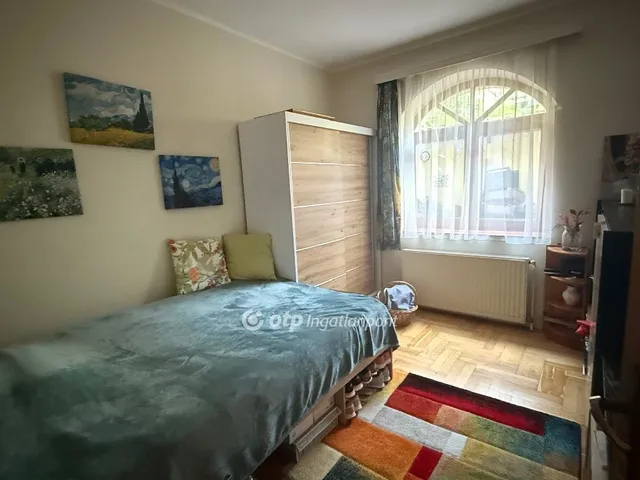 Eladó ház Budapest II. kerület, Hársakalja 135 nm