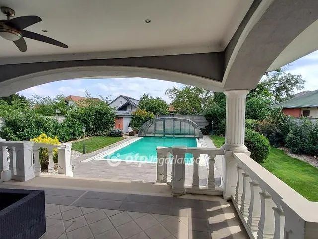 Eladó ház Gyál 195 nm