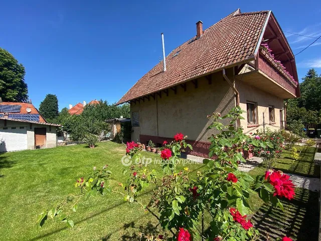 Eladó ház Budapest XXI. kerület 292 nm