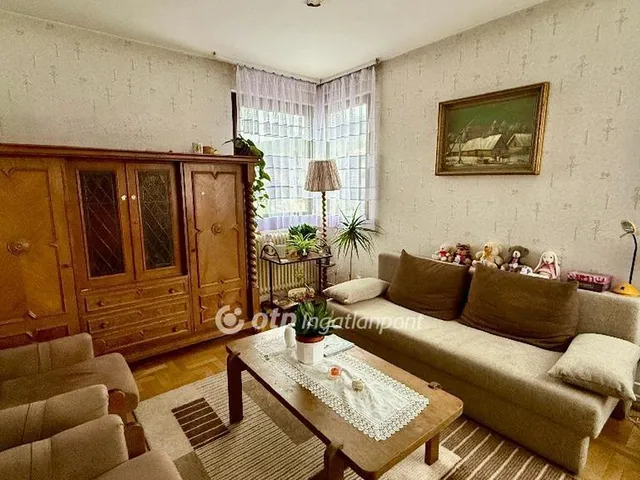 Eladó lakás Budapest XI. kerület, Sashegy 71 nm