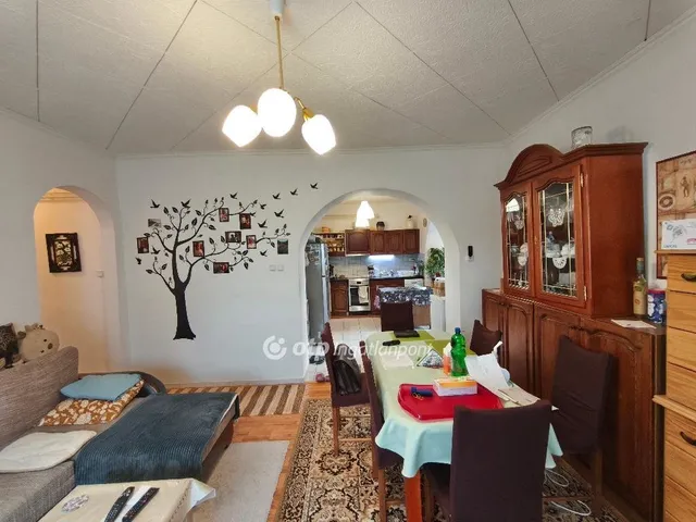 Eladó ház Üllő 103 nm