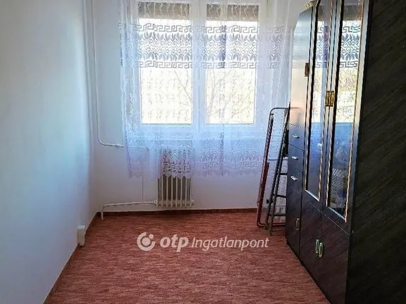 Eladó lakás Dunaújváros 58 nm