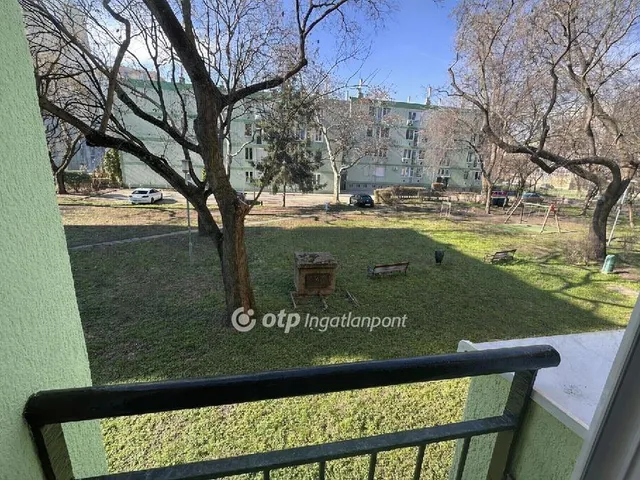 Eladó lakás Budapest IX. kerület, József Attila lakótelep 37 nm