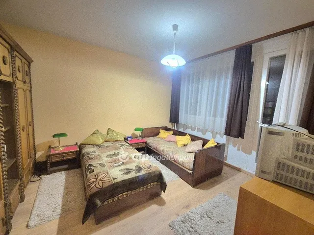 Eladó lakás Székesfehérvár, Tóváros 52 nm