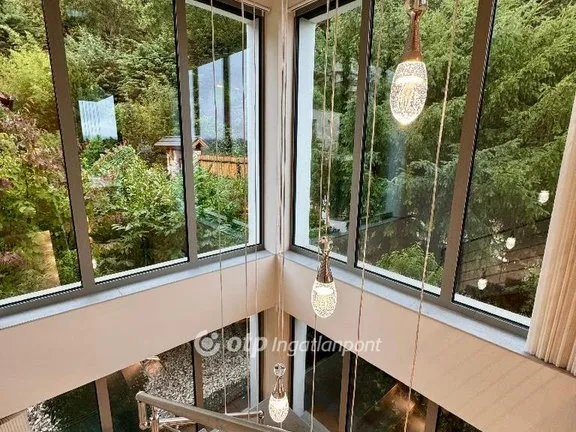 Eladó ház Budapest II. kerület 353 nm