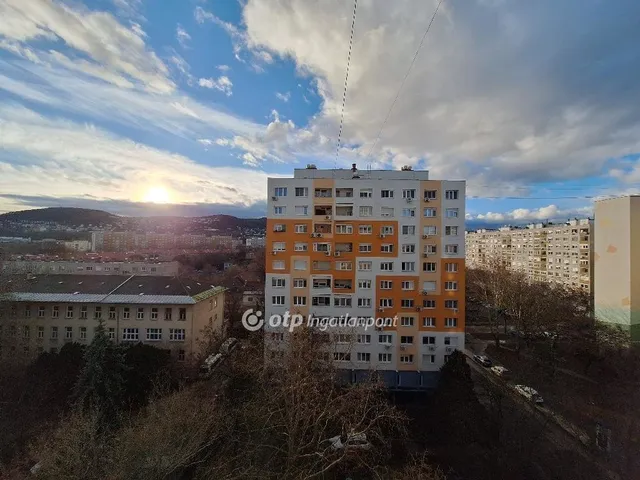 Eladó lakás Budapest III. kerület 66 nm