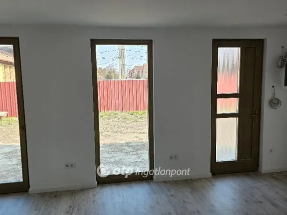 Eladó lakás Tura 60 nm