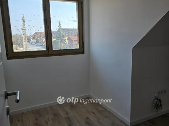 Eladó lakás Tura 60 nm