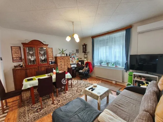 Eladó ház Üllő 103 nm