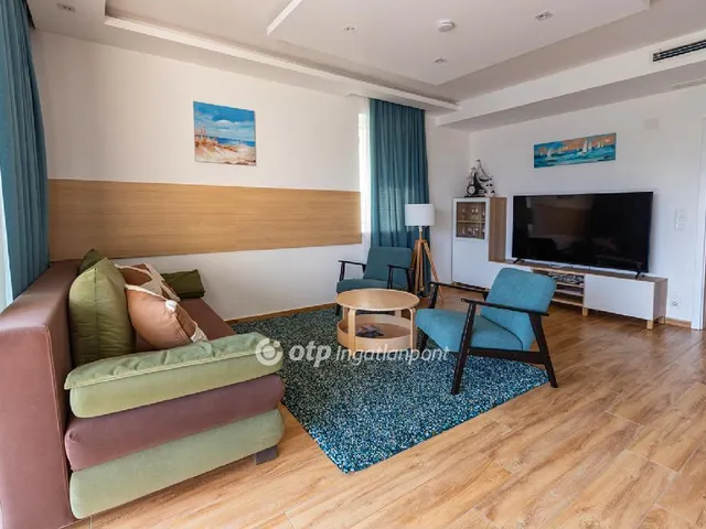 Eladó lakás Balatonkenese 83 nm