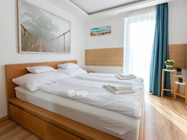 Eladó lakás Balatonkenese 83 nm