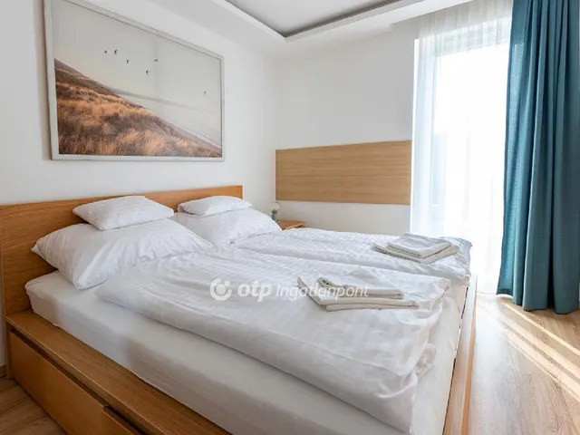 Eladó lakás Balatonkenese 83 nm