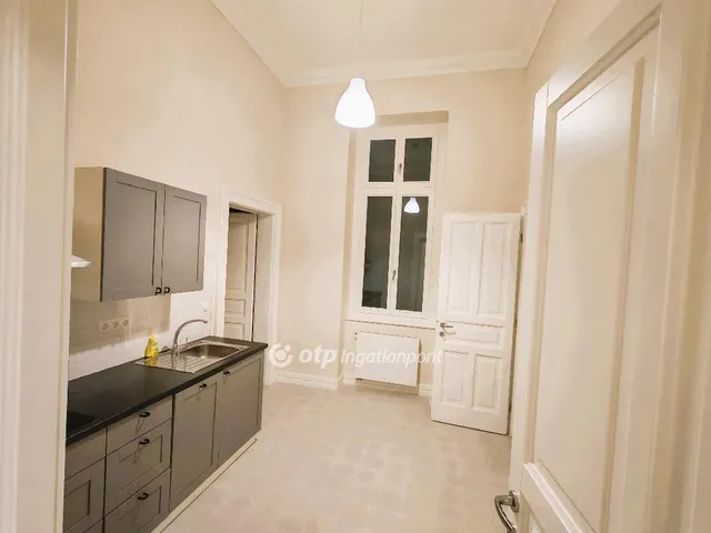 Eladó lakás Budapest V. kerület, Belváros 111 nm
