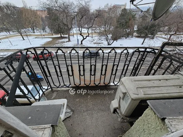 Eladó lakás Budapest I. kerület 102 nm