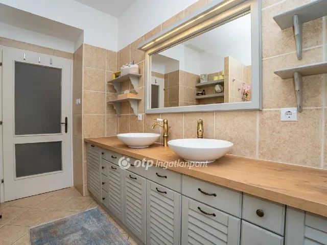 Eladó lakás Budapest XI. kerület, Gellérthegy 113 nm
