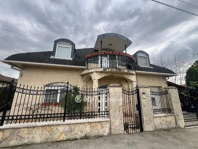 Eladó ház Budapest XXI. kerület 257 nm