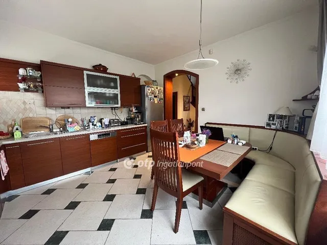 Eladó ház Budapest XXI. kerület 257 nm