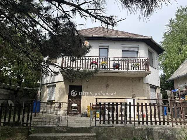 Eladó ház Érd 200 nm