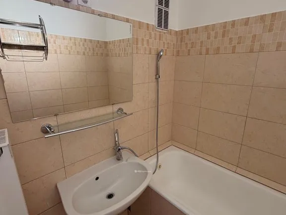 Eladó lakás Budapest III. kerület 50 nm