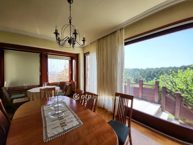 Eladó ház Budaörs, Frankhegy 286 nm