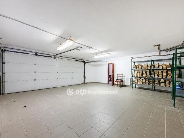 Eladó ház Budaörs 270 nm