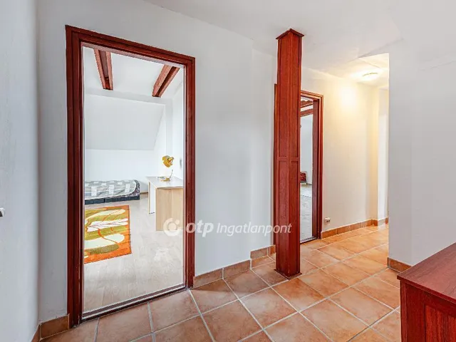 Eladó ház Budaörs 270 nm